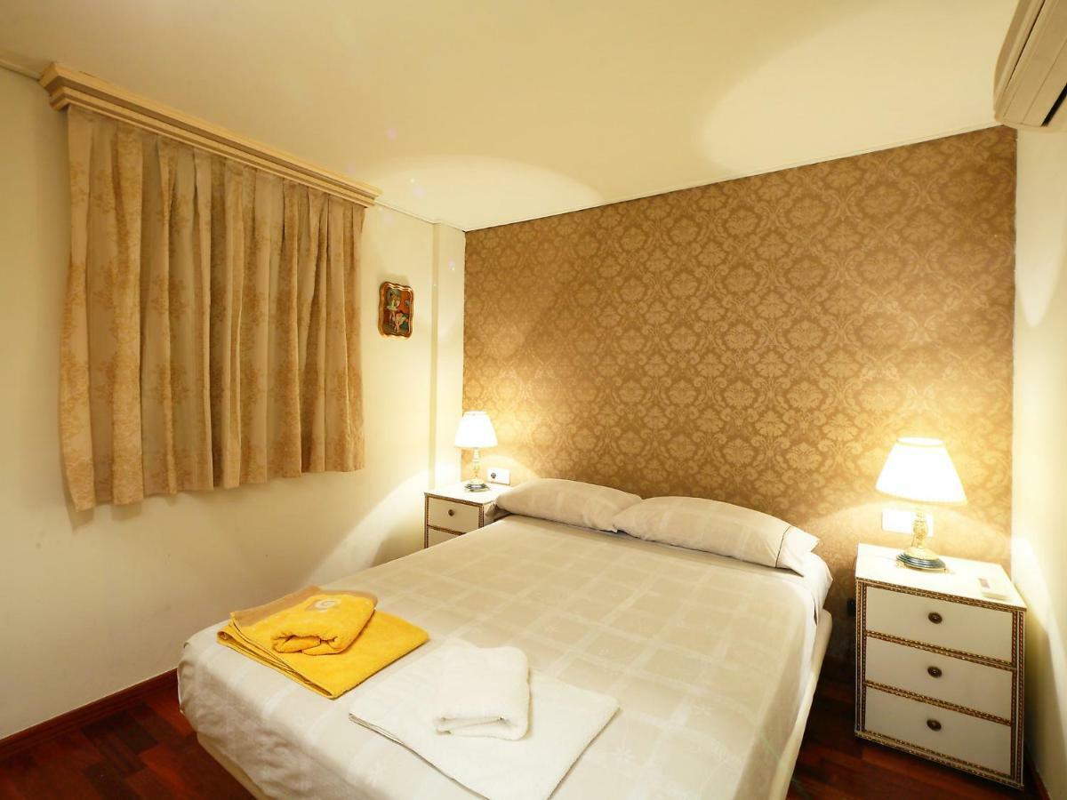 Apartment Plaza De Catalunya - Pso- De Gracia By Interhome バルセロナ エクステリア 写真